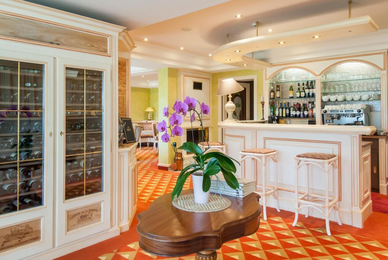Au Gay Sejour Hotel Faverges Ngoại thất bức ảnh